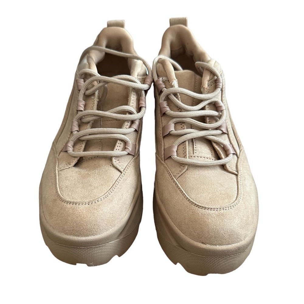 Madden Girl Bounce Platform Sneaker size 8 1/2